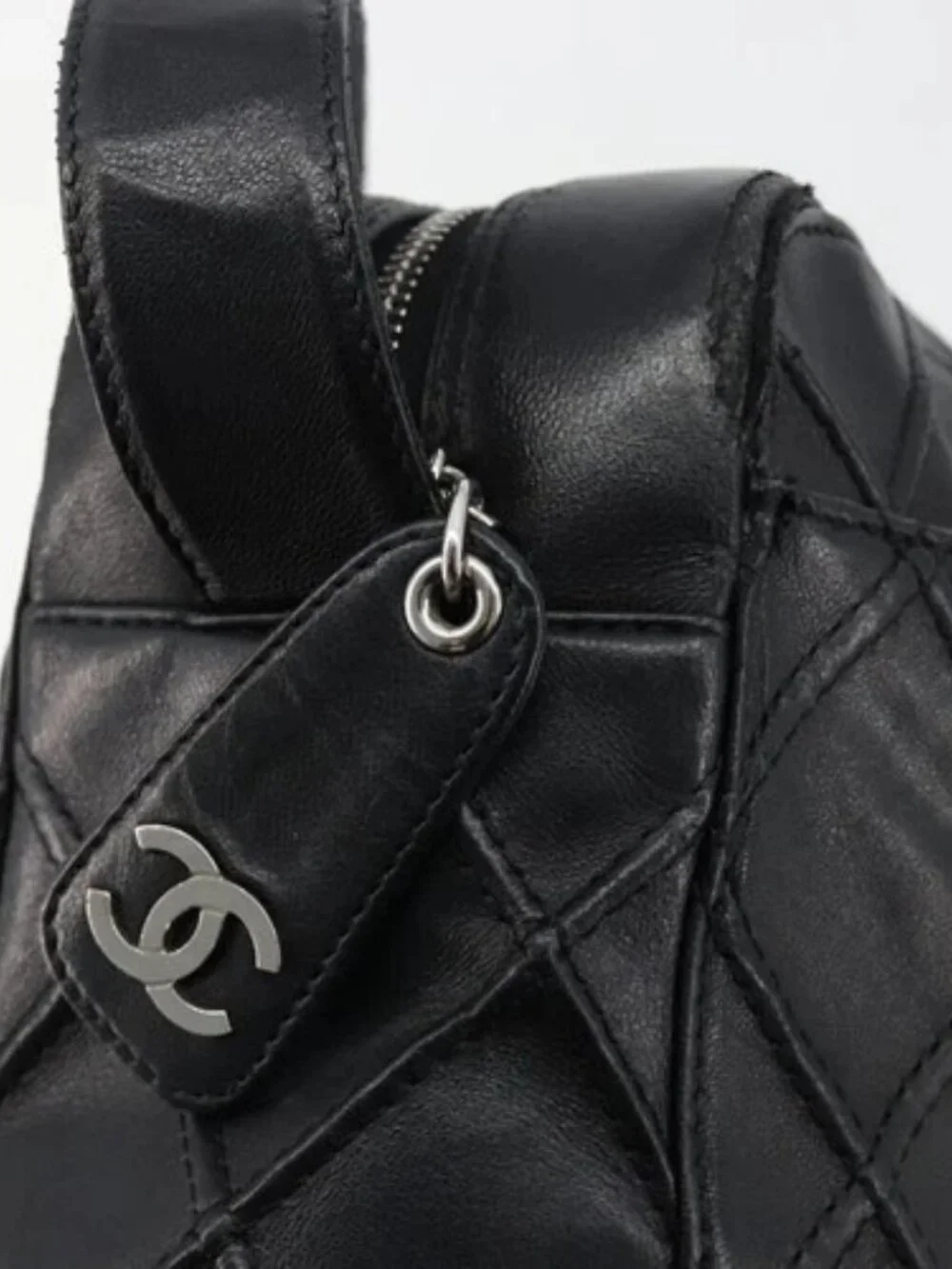 CHANEL Bicolore Shoulder Bag Leather Black Silver CC Auth ka4426